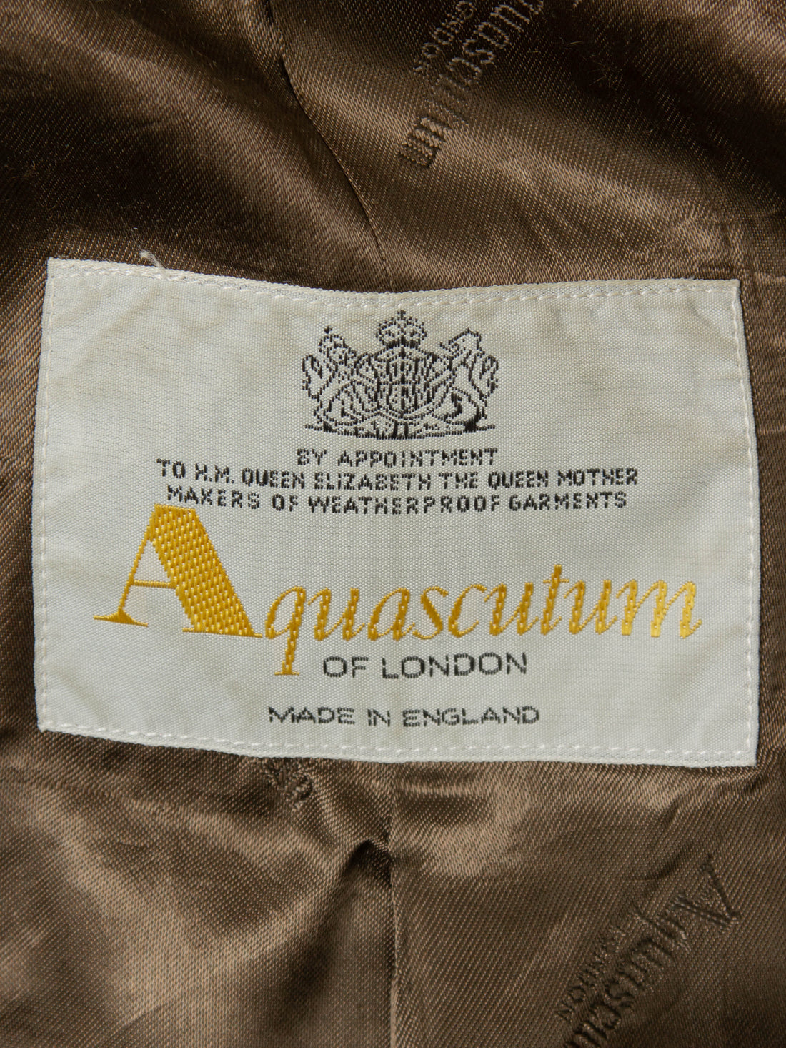 Vtg 1980s Aquascutum Raglan Wool Coat (M) – Broadway & Sons