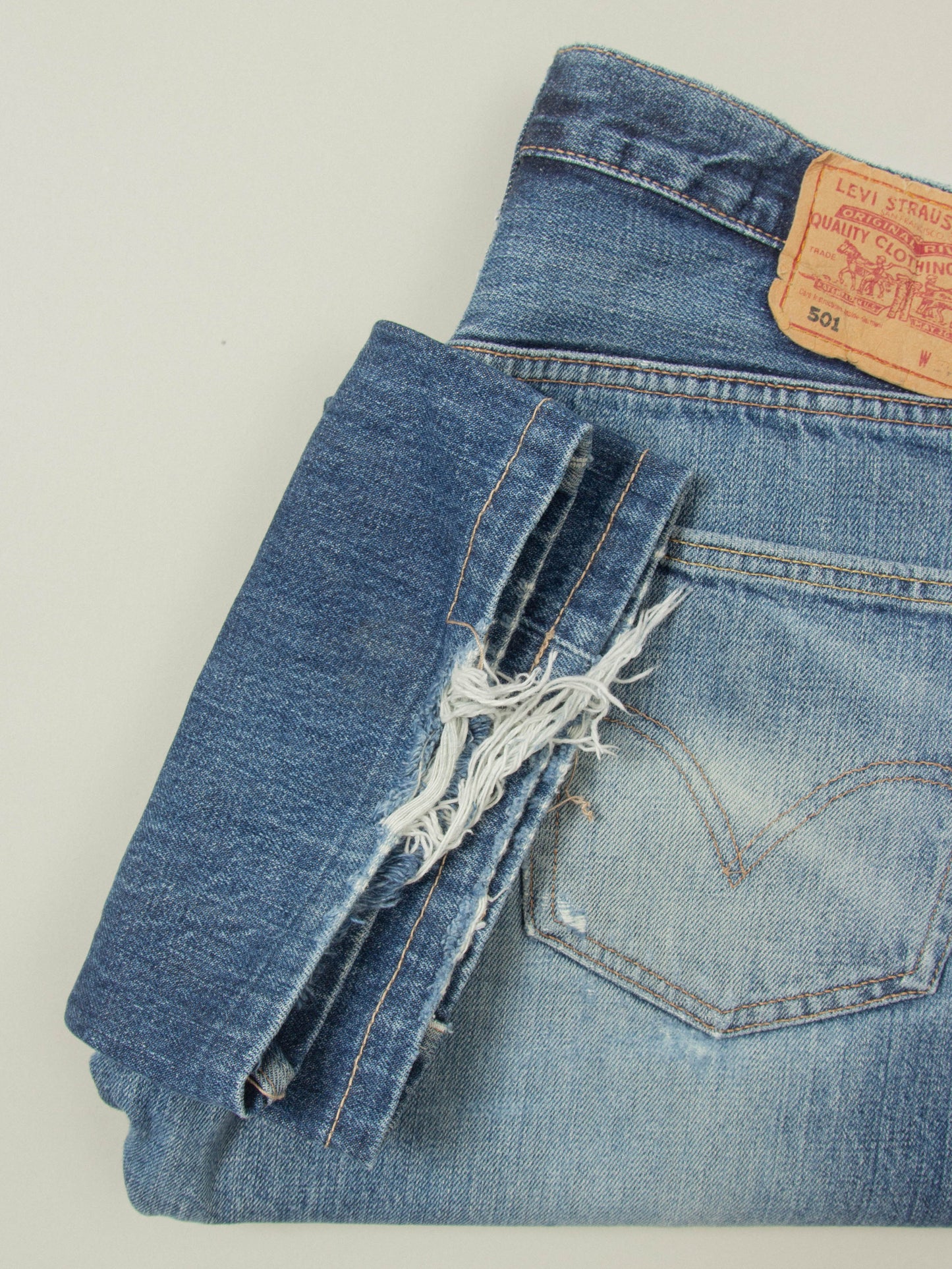 Vtg Levi's 501 (34x28)